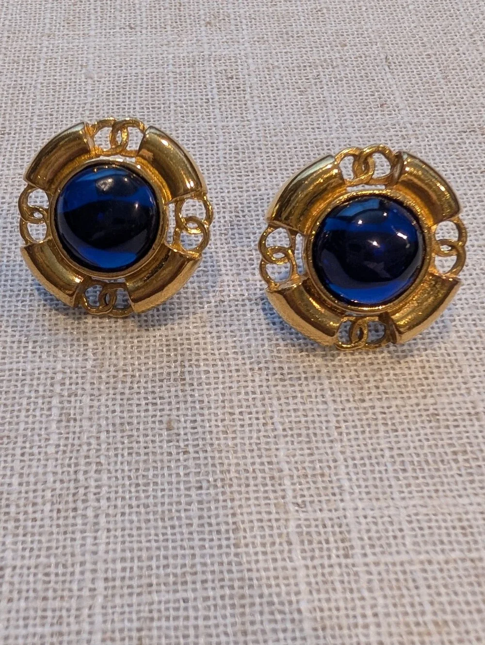 Chanel Vintage Gripoix Blue Glass Clip On Earrings
